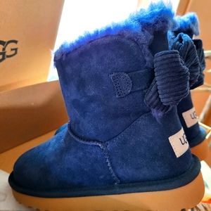 UGG W Mini Bailey Corduroy Bow
